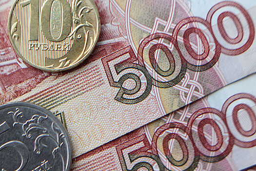 МРОТ повысят до 13 617 рублей