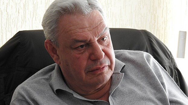 Писной: Забор от обрушения гостиницы «Россия» не спасет