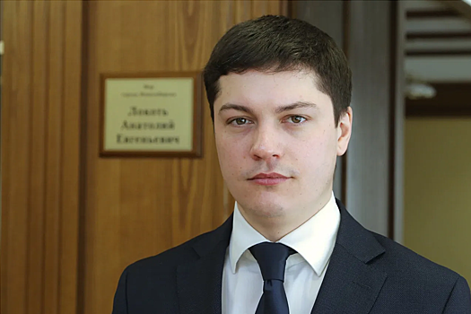 Вице-мэр Новосибирска Артем Скатов ищет новую работу