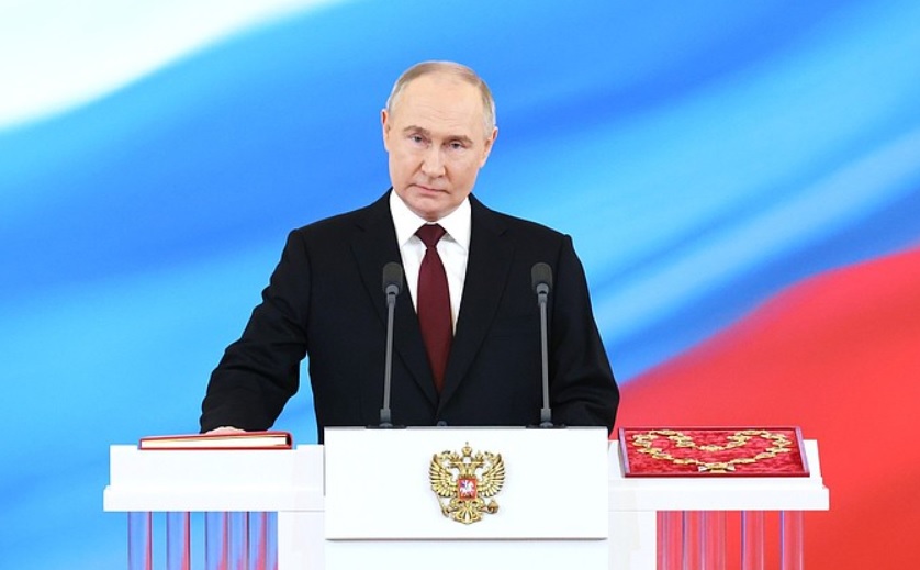 Путин переназначил Устинова полпредом президента в ЮФО