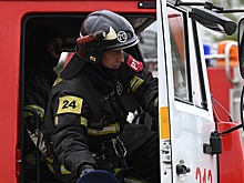 МЧС: Пожар произошел в пятиэтажке на юго-западе Москвы, три человека пострадали