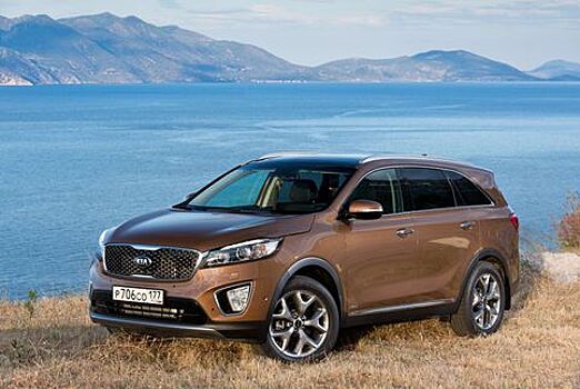 Kia сделает новые машины дешевле для российских владельцев праворулек