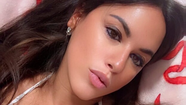 «Самая сексуальная в мире судья» взбудоражила фанатов новым фото