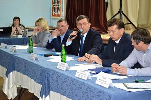 Глава Соликамска открыл мобильную приемную для обращений граждан