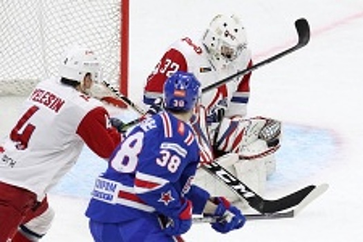 Зуб: «Локомотив» показывает обычный хоккей, СКА не смог забить «грязный» гол