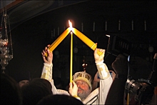 В храме Покрова Пресвятой Богородицы в Ясеневе встретили праздник Пасхи