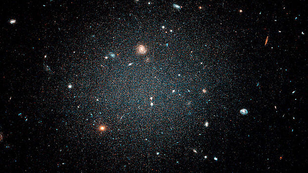 Обнаружена галактика без темной материи