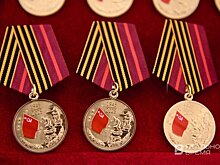 Минниханов вручил награды ветеранам Великой Отечественной войны