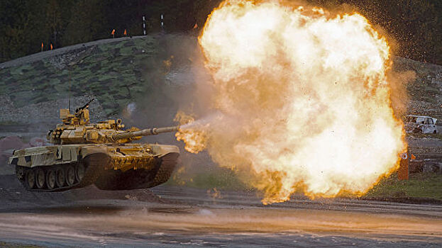 СМИ: на полигоне китайской армии заметили макет танка Т-90