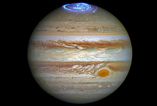 Телескоп Hubble сделал снимки полярных сияний Юпитера