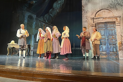 Сезон откроет комедия Гольдони