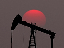 Цена нефти Brent превысила $52 за баррель впервые с марта