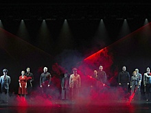 На сцене Московского ТЮЗа представили музыкальную драму "Дорога" об СВО