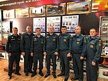 Спасателей, боровшихся с пожаром на заводе имени Свердлова, наградили медалями