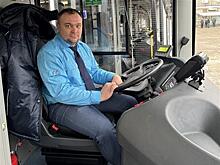 В Самаре для водителей и кондукторов новых автобусов пошили униформу