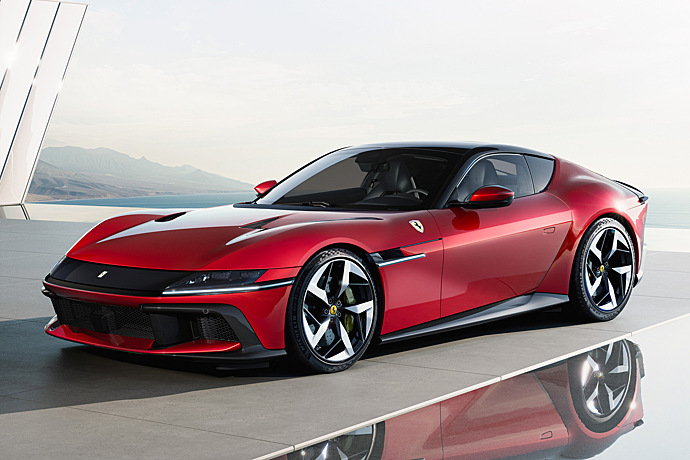 Просто фантастика: всё, что надо знать про новый Ferrari 12Cilindri