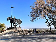 В Пензе с ограждения у памятника Первопоселенцу начнут снимать гербы