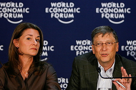 Дети и жена Гейтса перед объявлением о разводе уехали отдыхать без него