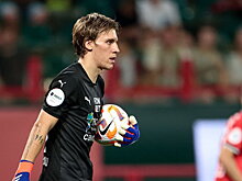 «Спартак» после ошибки Одоевского забил «Ростову». Глебов не успел выбить мяч после паса вратаря и попал в Умярова