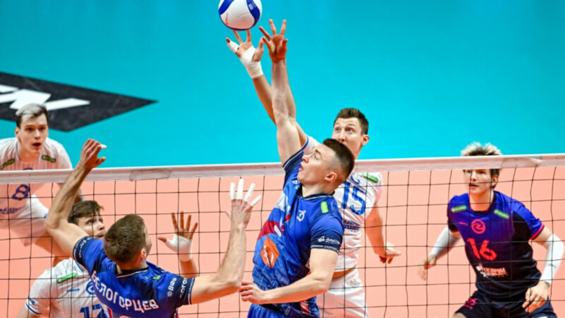 Волейболисты&nbsp; московского «Динамо» обыграли казанский «Зенит» во втором матче финала Суперлиги