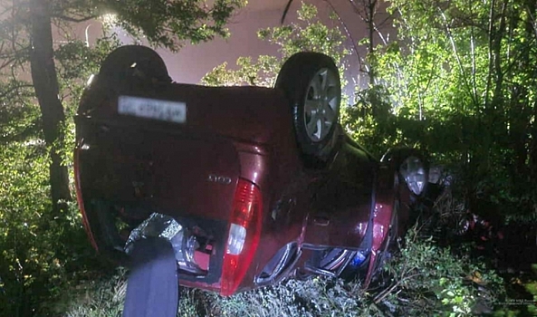 В Волгограде в ДТП погиб водитель иномарки и пострадал 8-летний пассажир