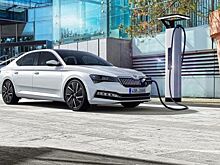 Озвучена стоимость нового Skoda Superb iV PHEV