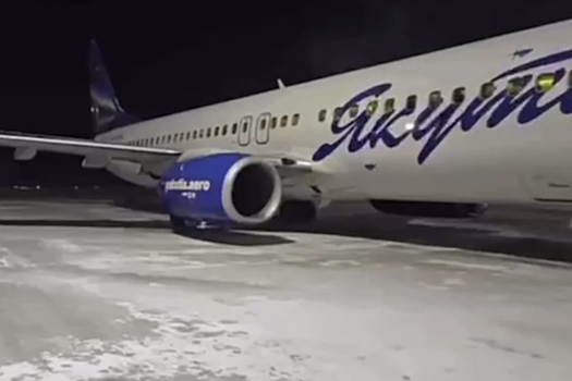 Самолет из Новосибирска совершил внеплановую посадку в Красноярске