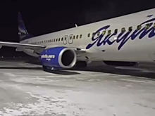 Причиной внеплановой посадки самолета в Красноярске назвали обледенение