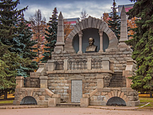 Памятнику Ленина в Челябинске -95 лет
