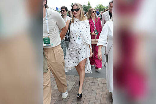 Актрису Марго Робби засняли в свадебном платье спустя пять месяцев после родов