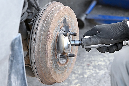 Чем грозит установка самодельных запчастей на автомобиль