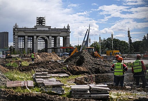 Реставрация арки Главного входа на ВДНХ завершена