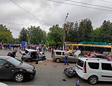 ДТП с 6 машинами и мотоциклами в Ижевске: виновника аварии задержали