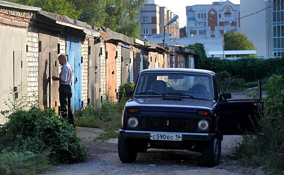 «Гаражная прибавка»: Пенсионерам вместо денег подкинут льготу. Только не всем