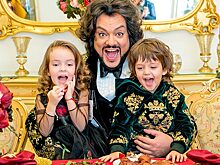 Филипп Киркоров отменил концерты из-за коронавируса