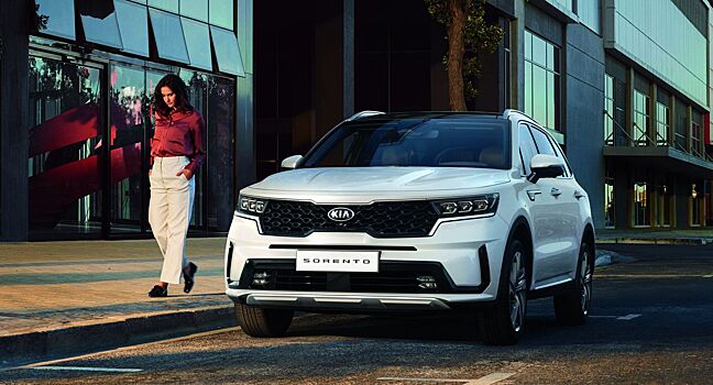 Новый Kia Sorento можно парковать с брелока