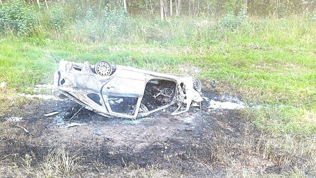 Водитель сгорел в собственной машине во время столкновения с «Камазом» на костромской трассе