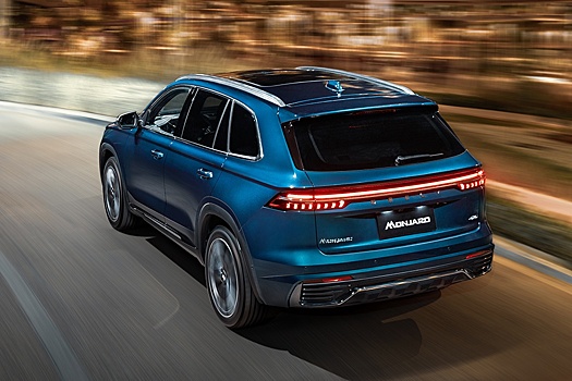 Geely Monjaro прошел обновление для России: изменения сняли на фото