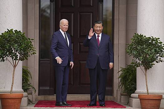 «Китаю выгодно, чтобы американцы боялись» Как встреча Си Цзиньпина и Джо Байдена изменит баланс сил в мире?