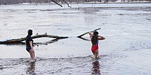Сезон зимнего плавания официально открыли в России: что нужно знать про моржевание?