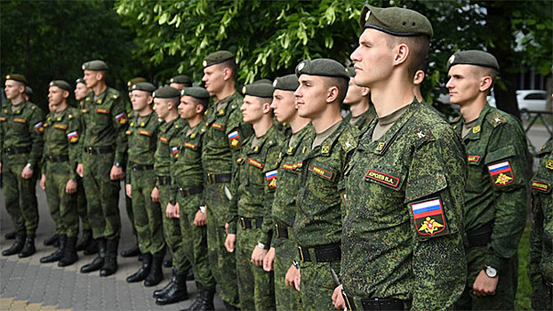 Стиль милитари: «военные» стрижки набирают популярность во всем мире