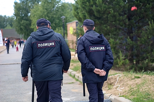 Полиция проверила стройки в районе Петербурга: что там искали