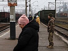 На Украине сообщили о задержке движения более 40 поездов