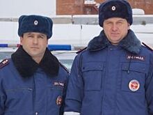 Инспекторы ДПС потушили горящий автомобиль на трассе «Пермь – Екатеринбург»
