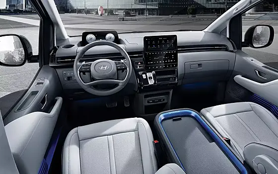 В РФ привезли минивэн Hyundai Staria