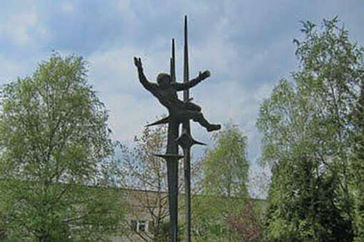Замглавы Львова: памятник Терешковой в городе снесут в ближайшее время