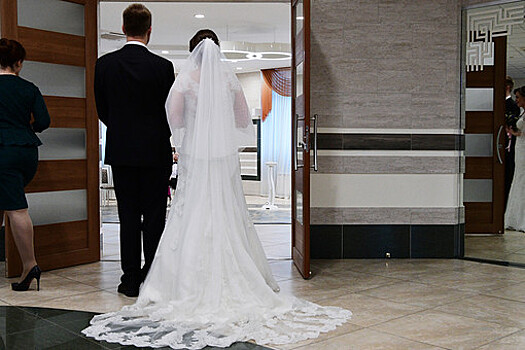 Около 300 торжественных регистраций брака пройдёт в Москве 8 июля