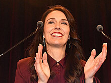 Премьер Новой Зеландии вышла из декретного отпуска