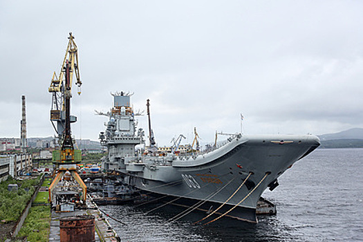 Российского «Адмирала Кузнецова» покрасят