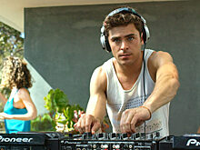 Музыкальный гороскоп PEOPLETALK для всех знаков зодиака до конца августа: что слушать, чтобы все получалось